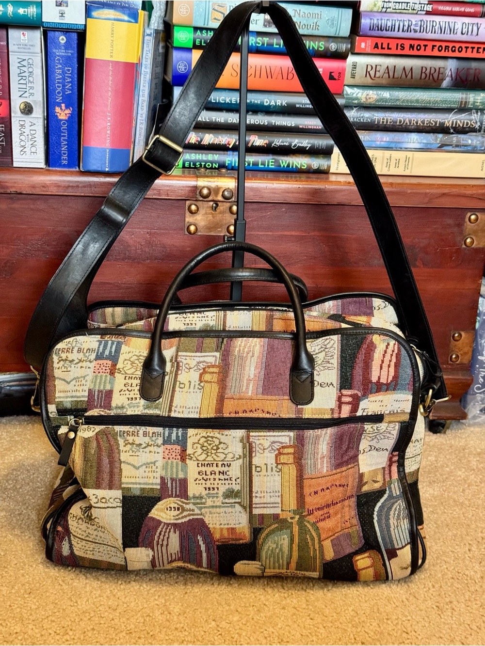Vintage Wilsons Leather Multicolor Wine Bottle Tapestry Travel Bag